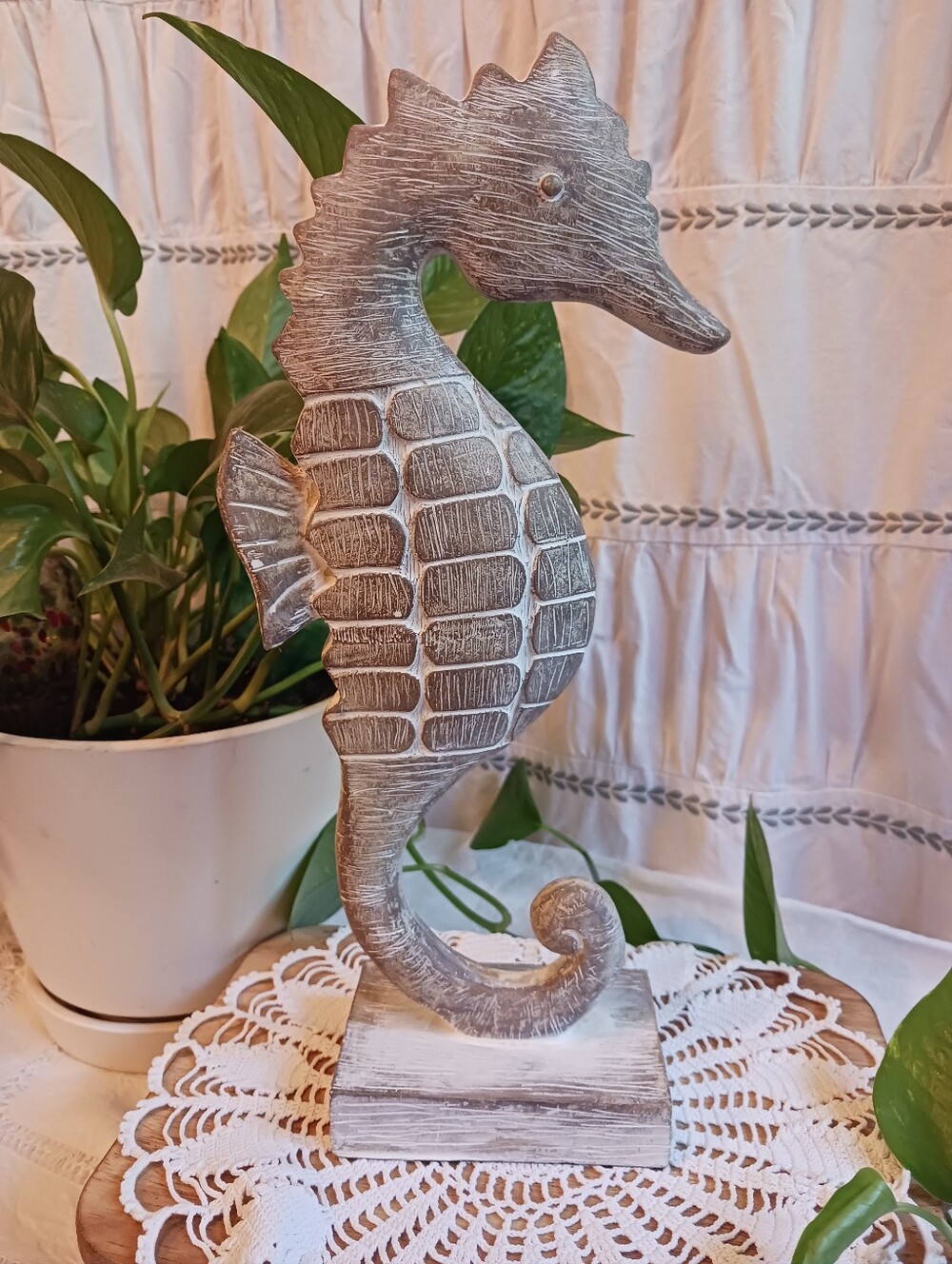 Seahorse Decor Distressed Freestanding EUC Oceanic Beach Coastal
